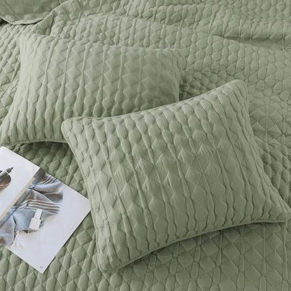 Sage Green Quilt Set | Lightweight Coverlet with Pillow Shams