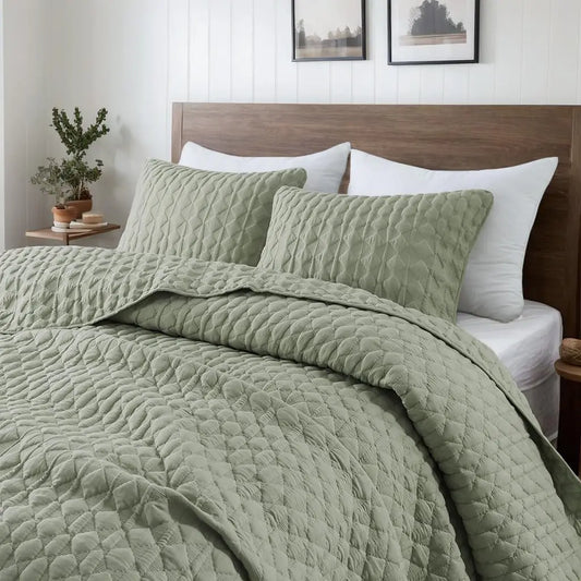 Sage Green Quilt Set | Lightweight Coverlet with Pillow Shams